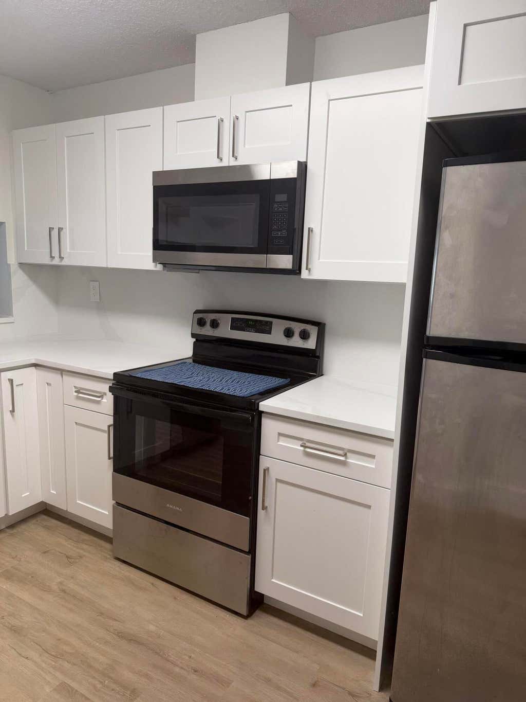 Photo of 903 Harbour Pointe Way, Greenacres, FL 33413 (MLS # B26011568)