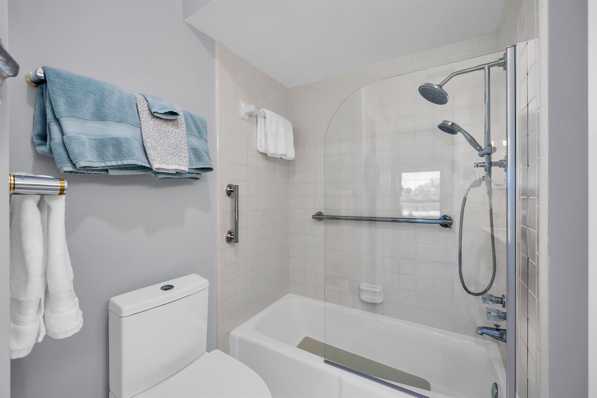 TURTLE CREEK APARTMENT BU - Residential