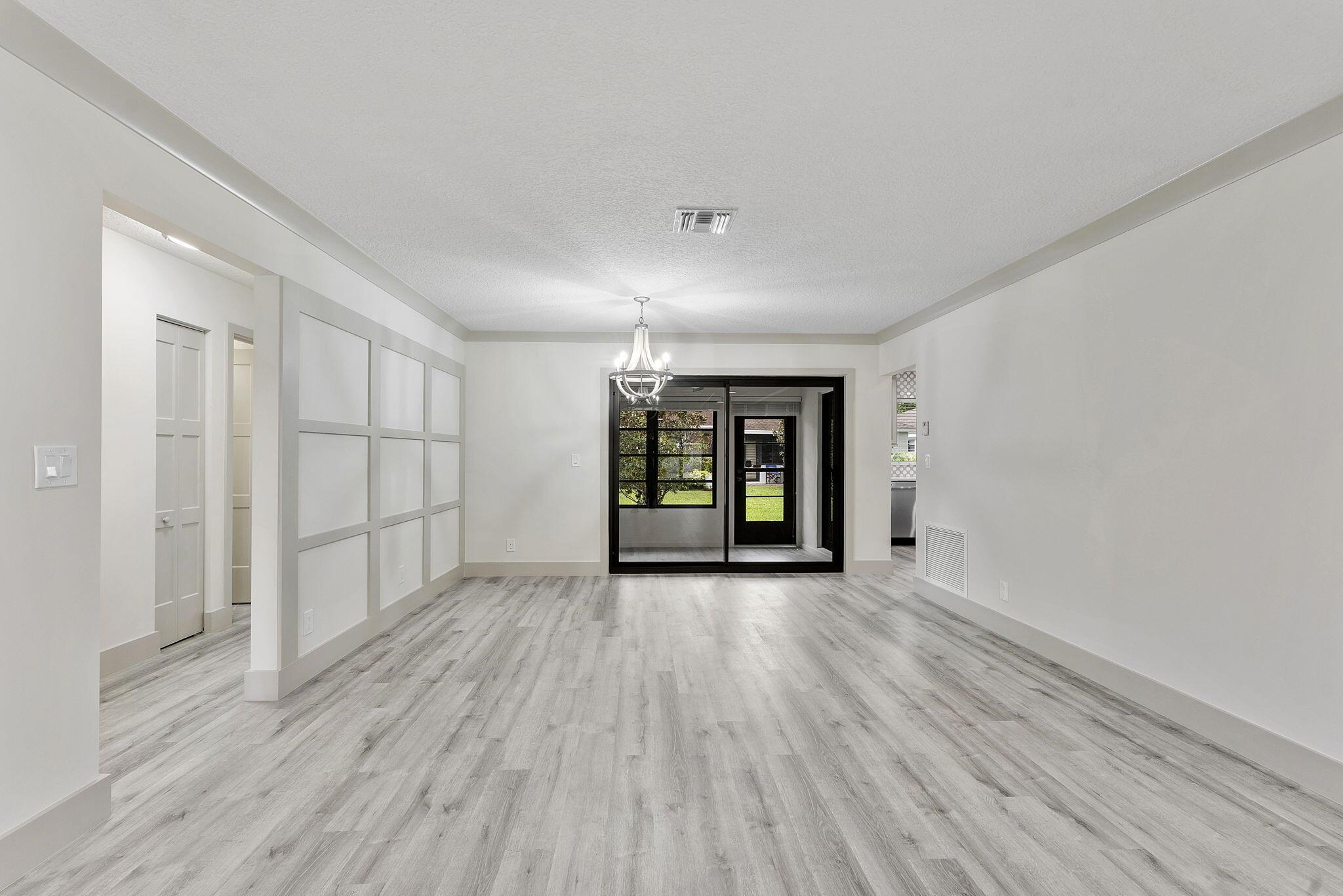 BENT TREE VILLAS EAST CON - Residential