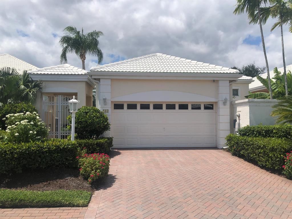 Photo of 142 Coral Cay Drive, Palm Beach Gardens, FL 33418 (MLS # R10705162)