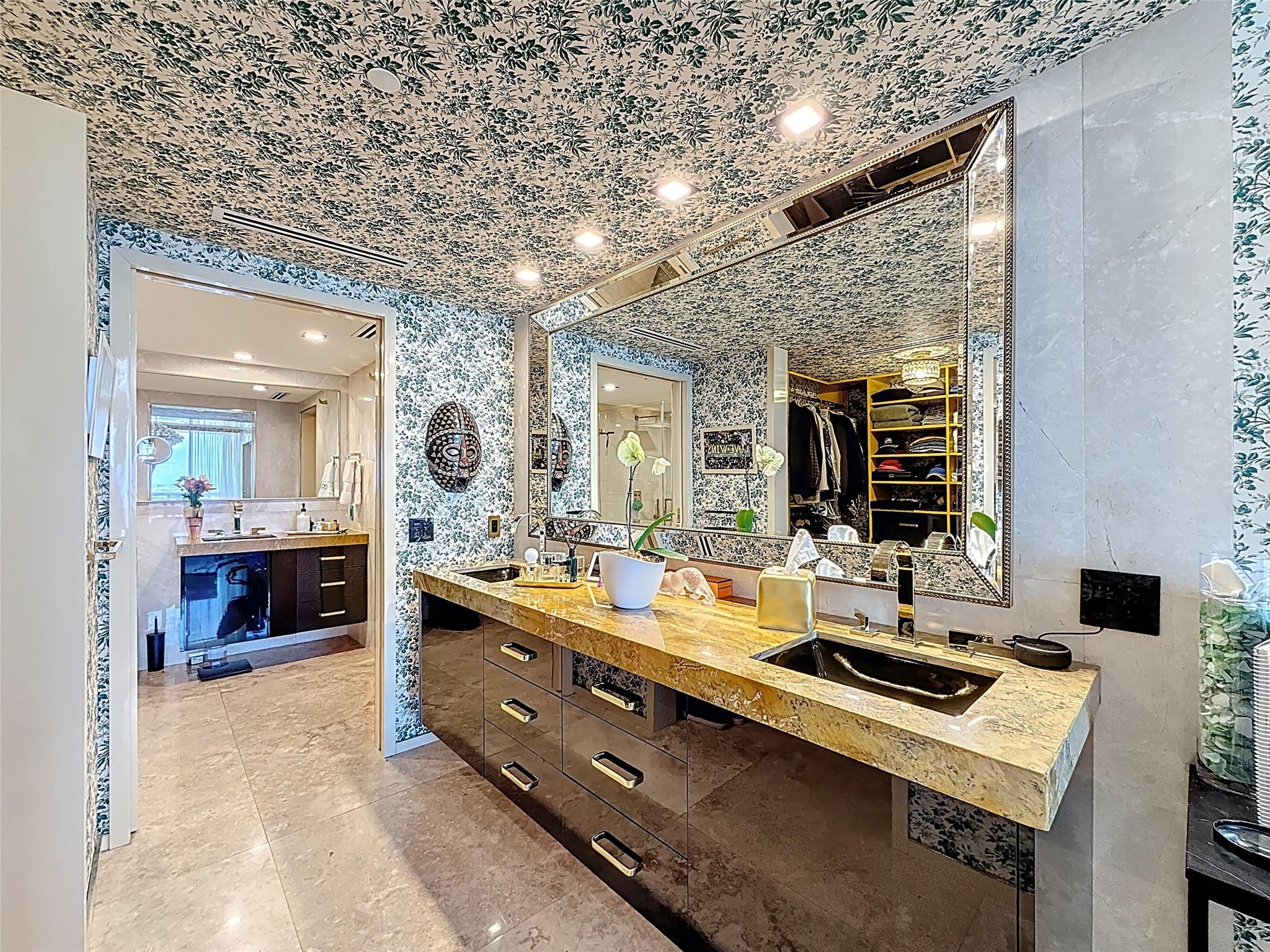 Beach Club - Residential