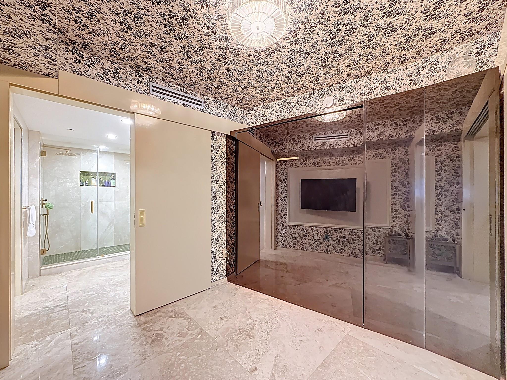 Beach Club - Residential