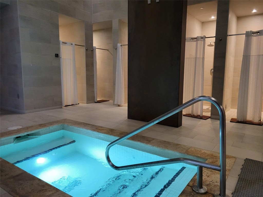 Beach Club - Residential