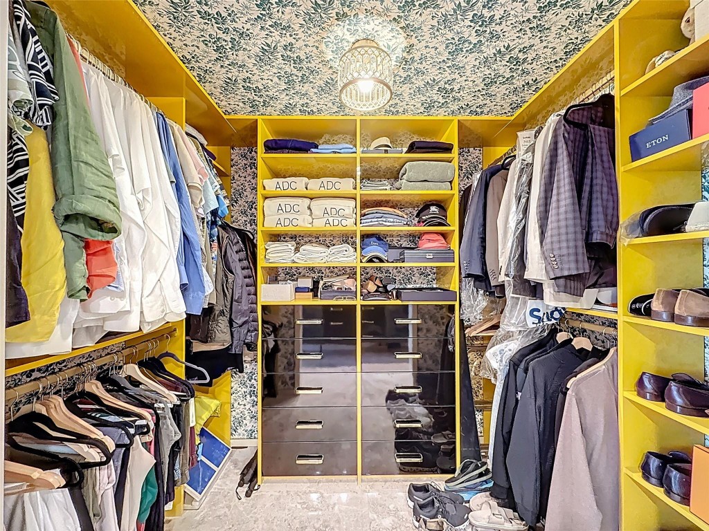 Beach Club - Residential