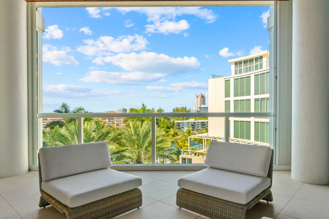 ONE THOUSAND OCEAN - Residential