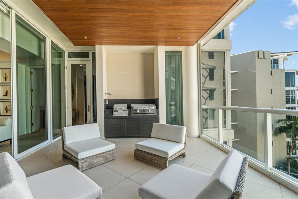 ONE THOUSAND OCEAN - Residential