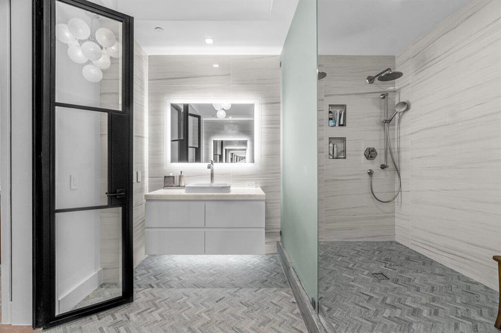 ONE THOUSAND OCEAN - Residential