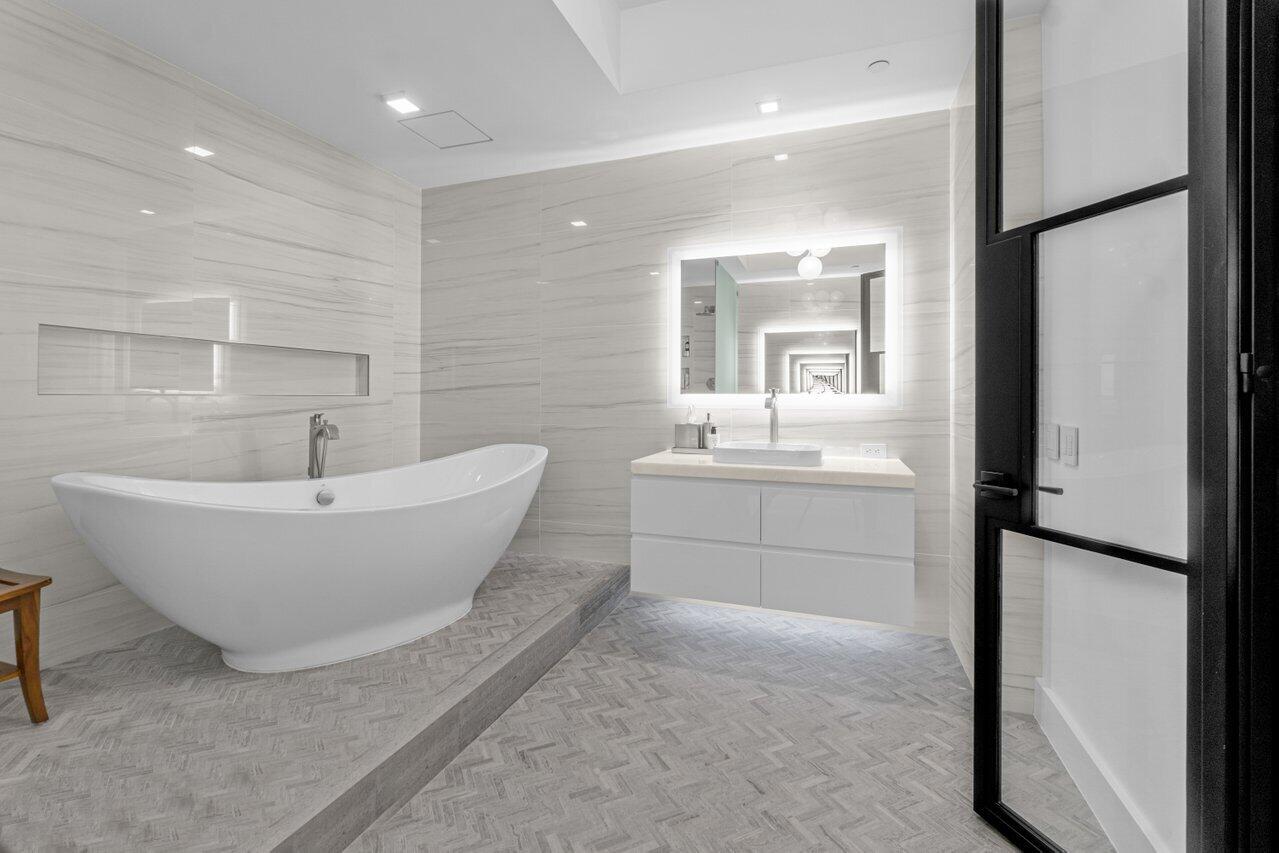 ONE THOUSAND OCEAN - Residential