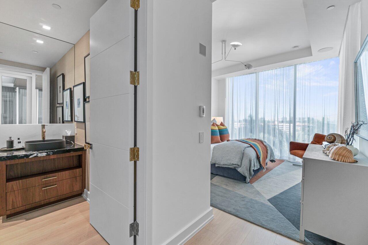 ONE THOUSAND OCEAN - Residential