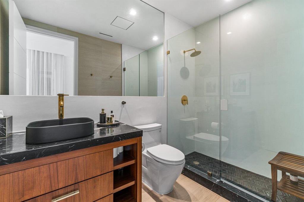 ONE THOUSAND OCEAN - Residential