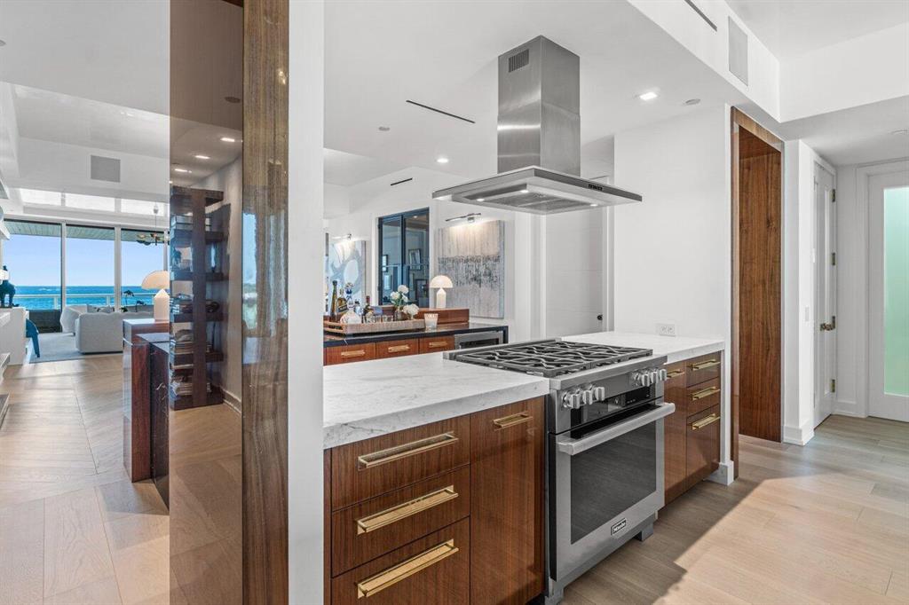 ONE THOUSAND OCEAN - Residential