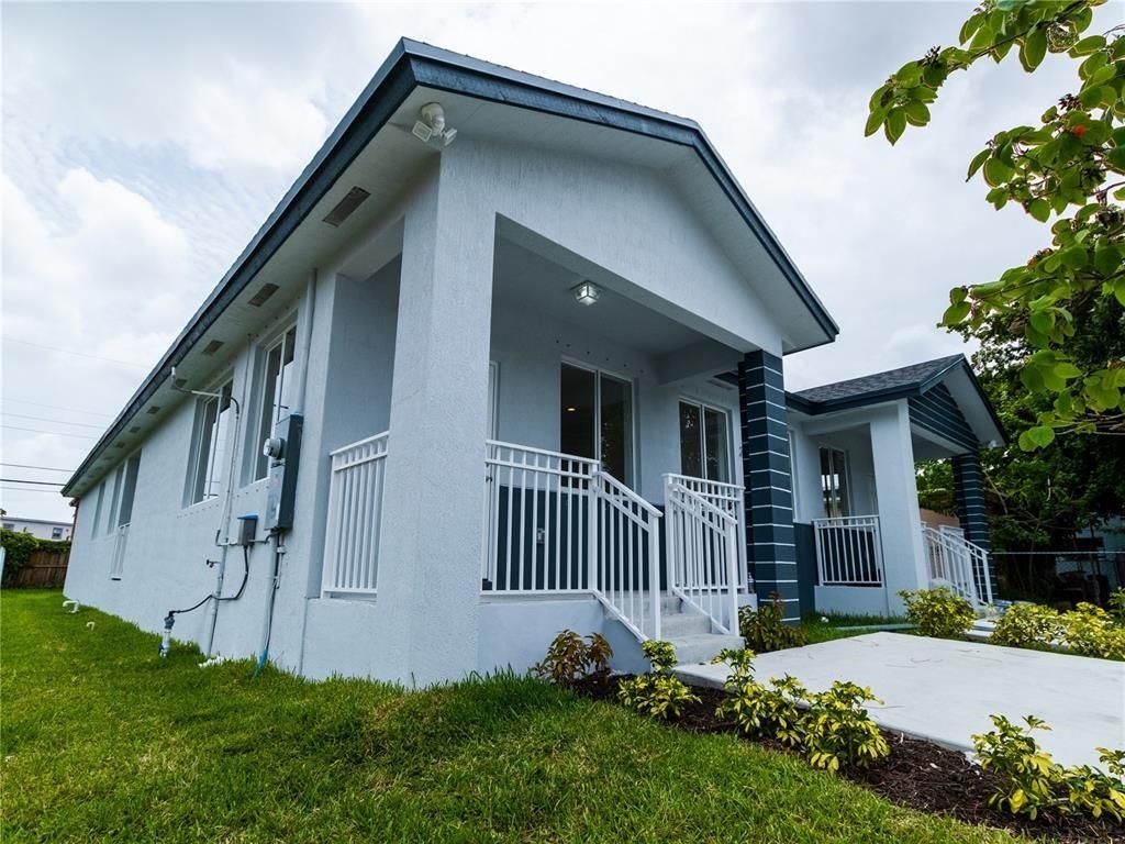 Photo of 2160 NW 7th Ct, Fort Lauderdale, FL 33311 (MLS # F10443947)