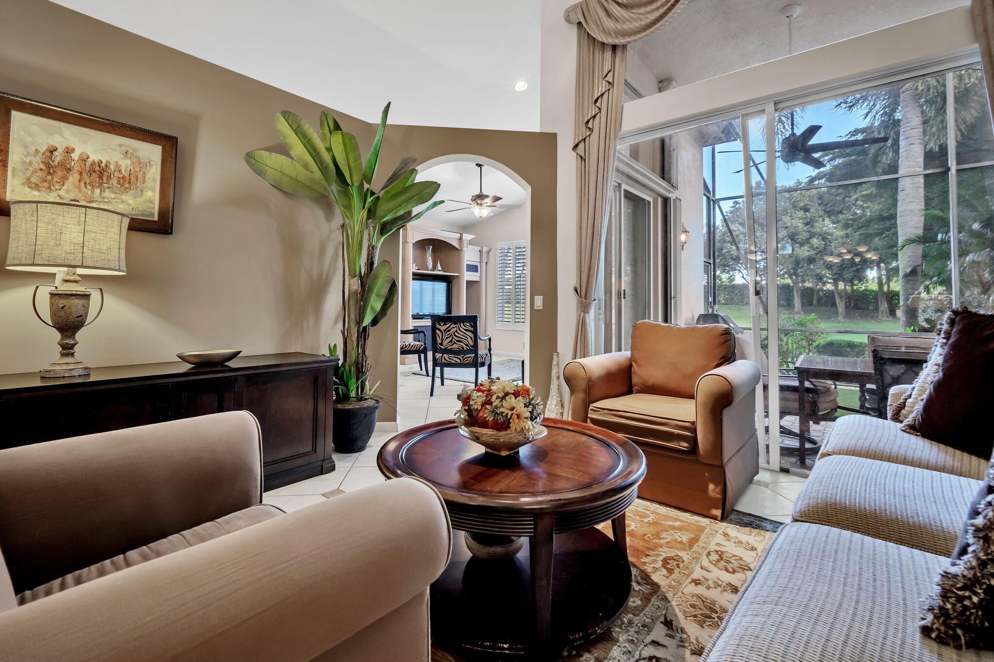 VALENCIA ISLES 1 - Residential