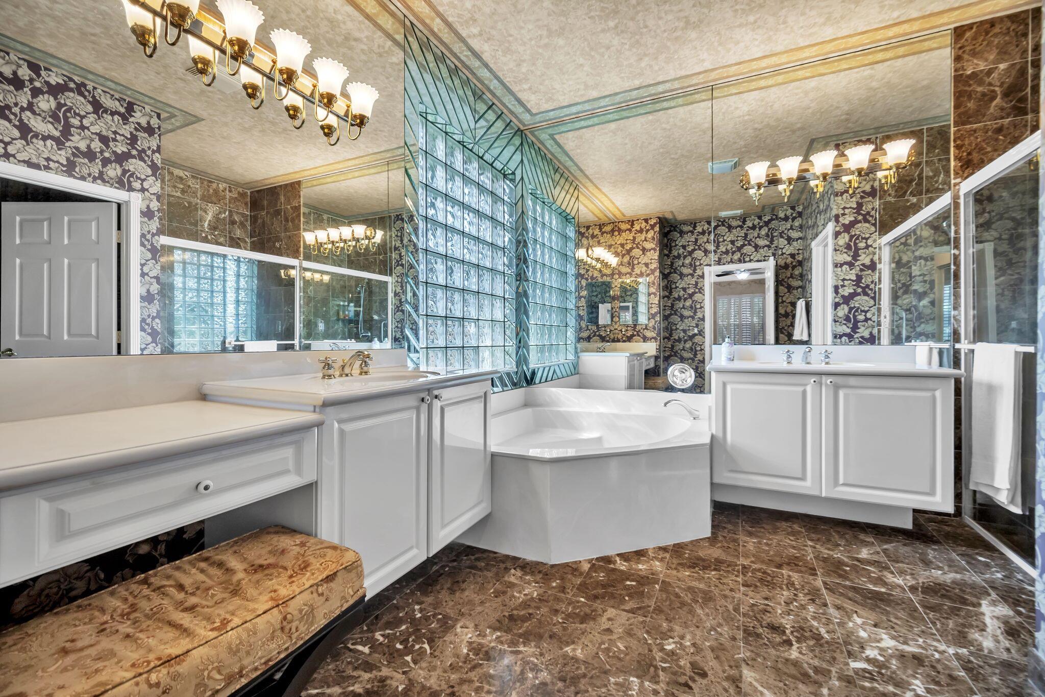 VALENCIA ISLES 1 - Residential