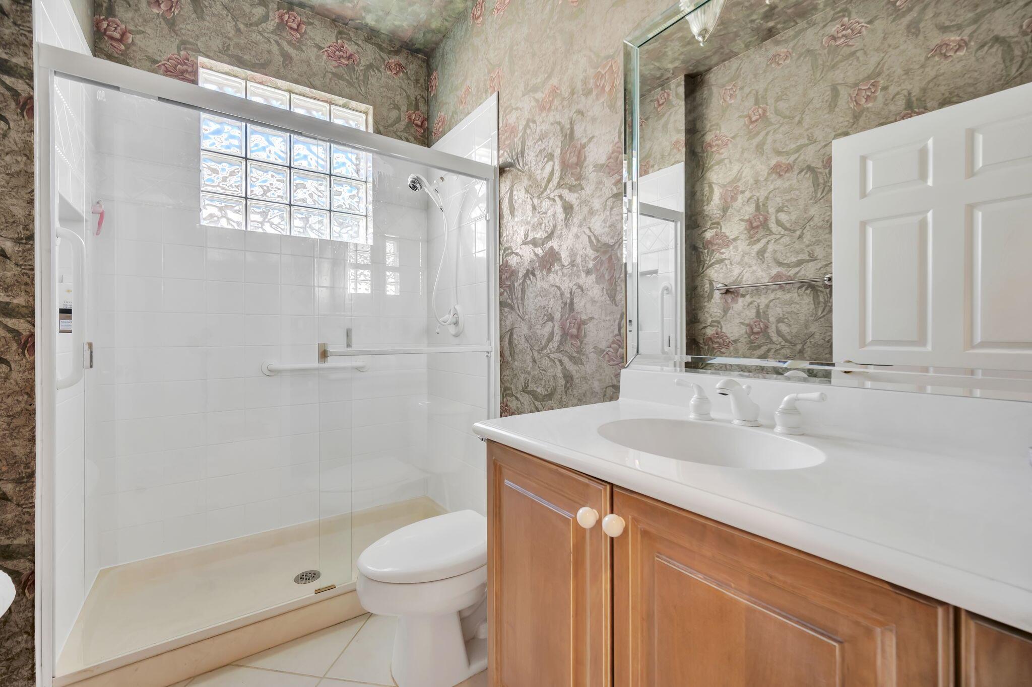 VALENCIA ISLES 1 - Residential