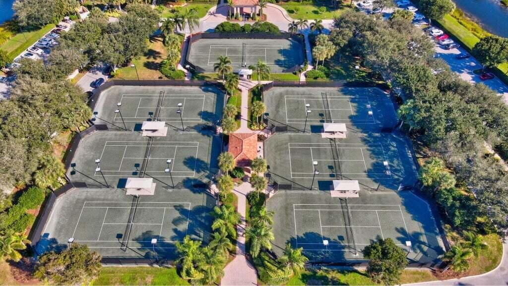 VALENCIA ISLES 1 - Residential