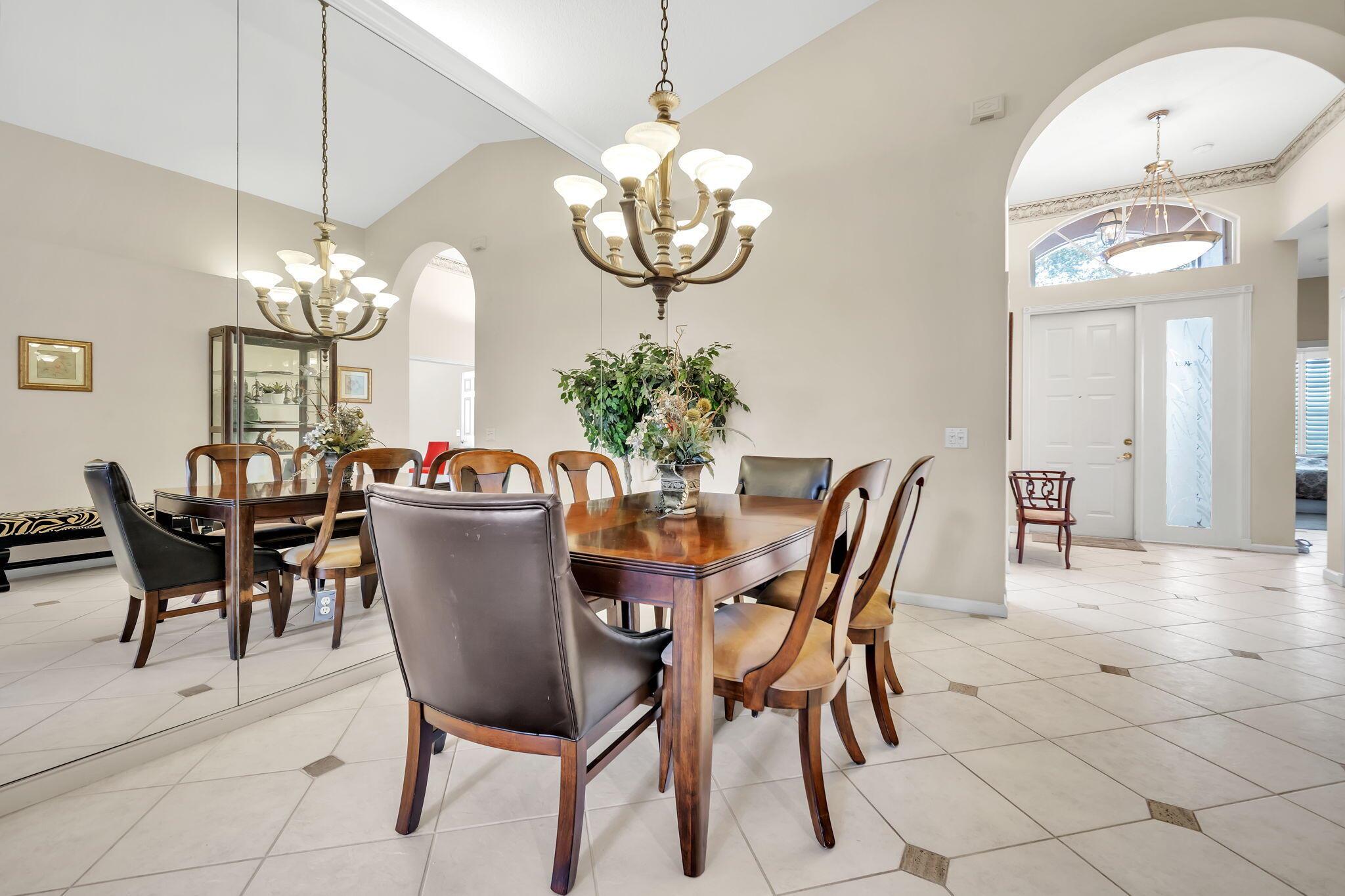 VALENCIA ISLES 1 - Residential