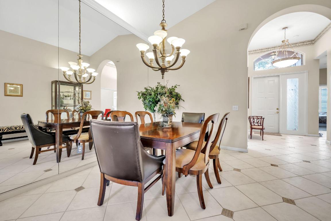 VALENCIA ISLES 1 - Residential