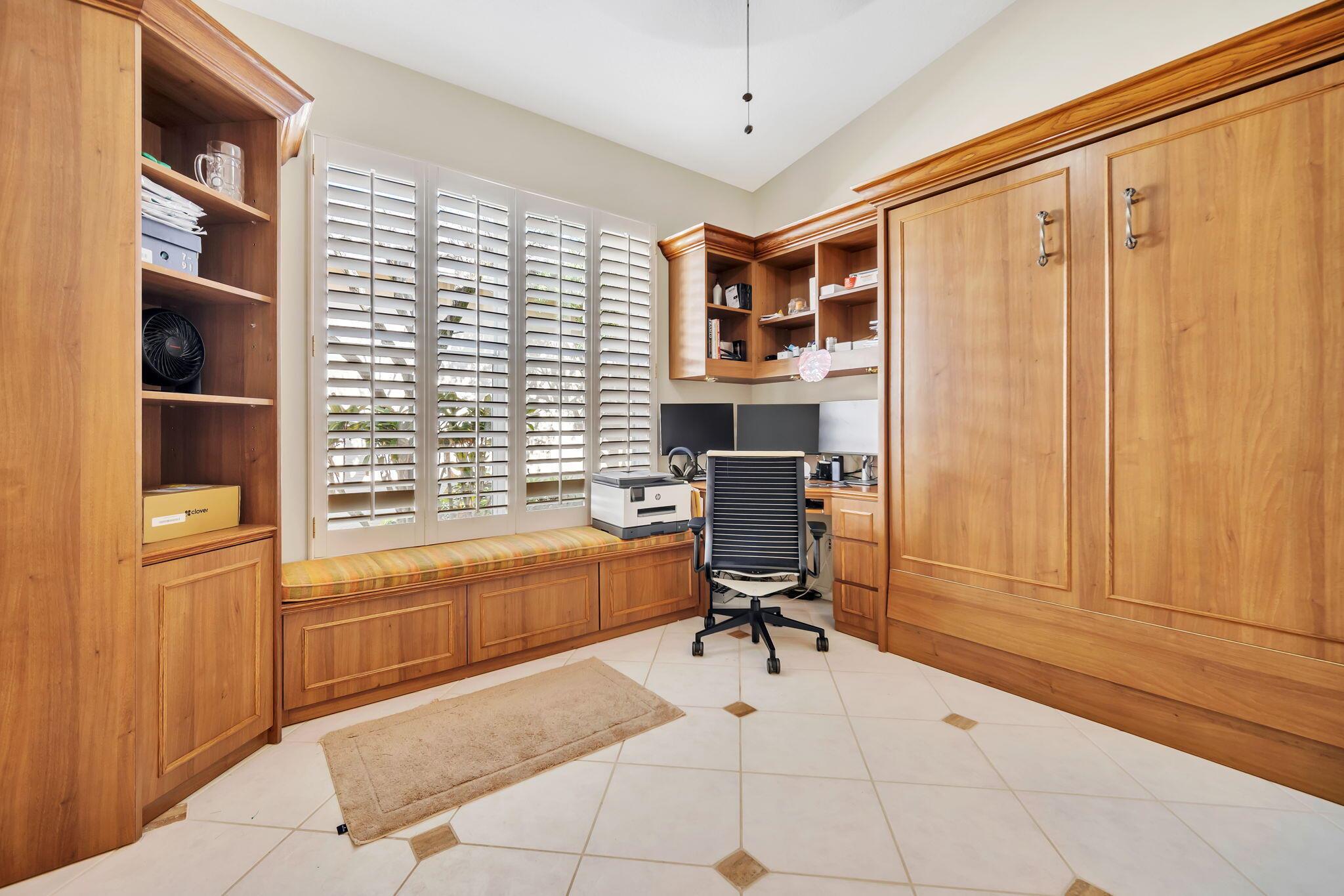 VALENCIA ISLES 1 - Residential