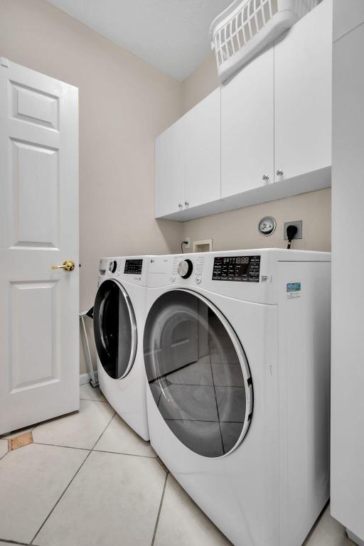 VALENCIA ISLES 1 - Residential