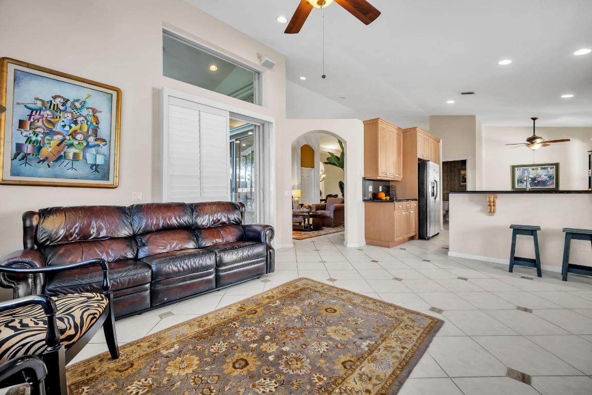 VALENCIA ISLES 1 - Residential