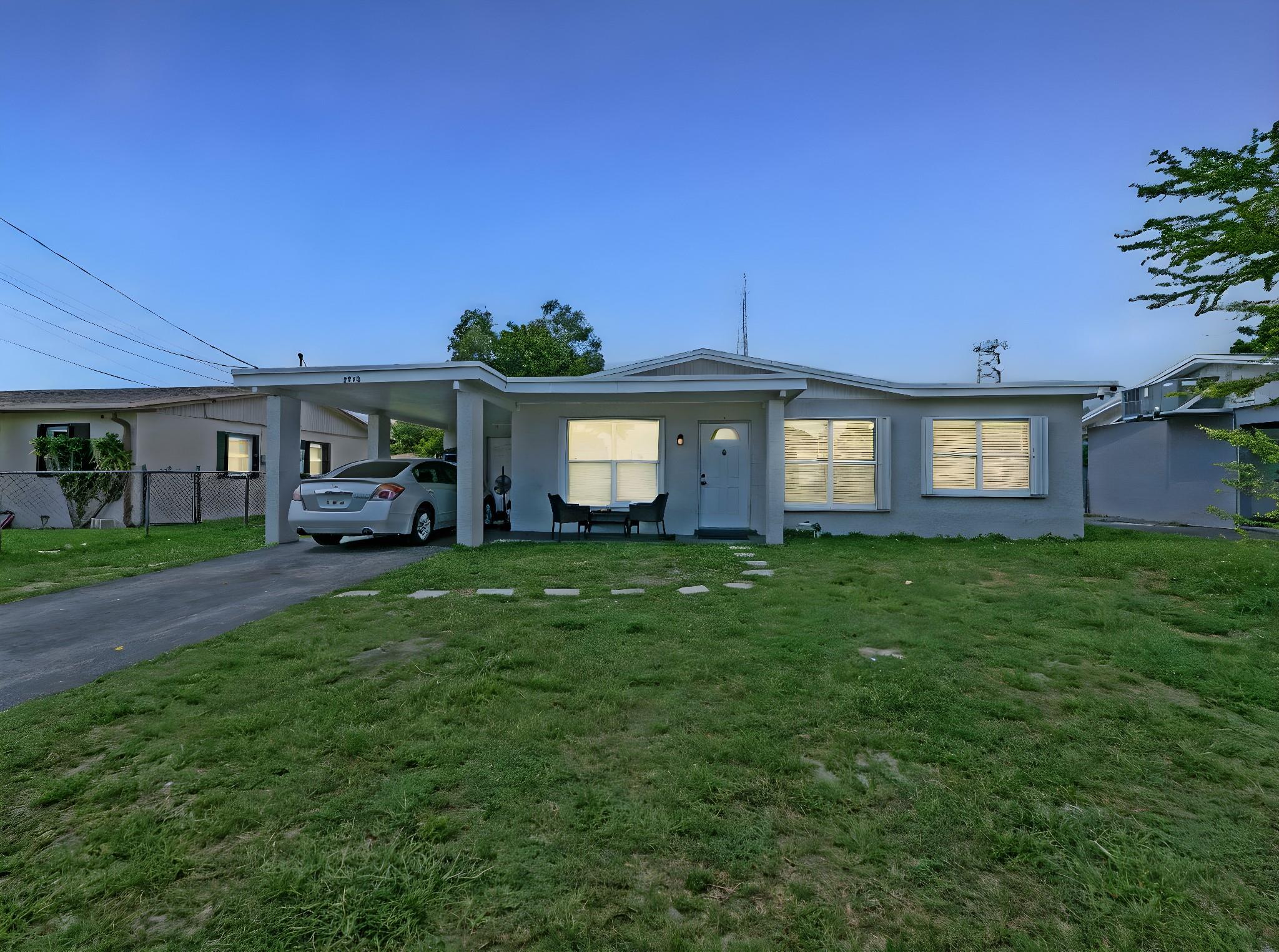 3175 NW 16th St