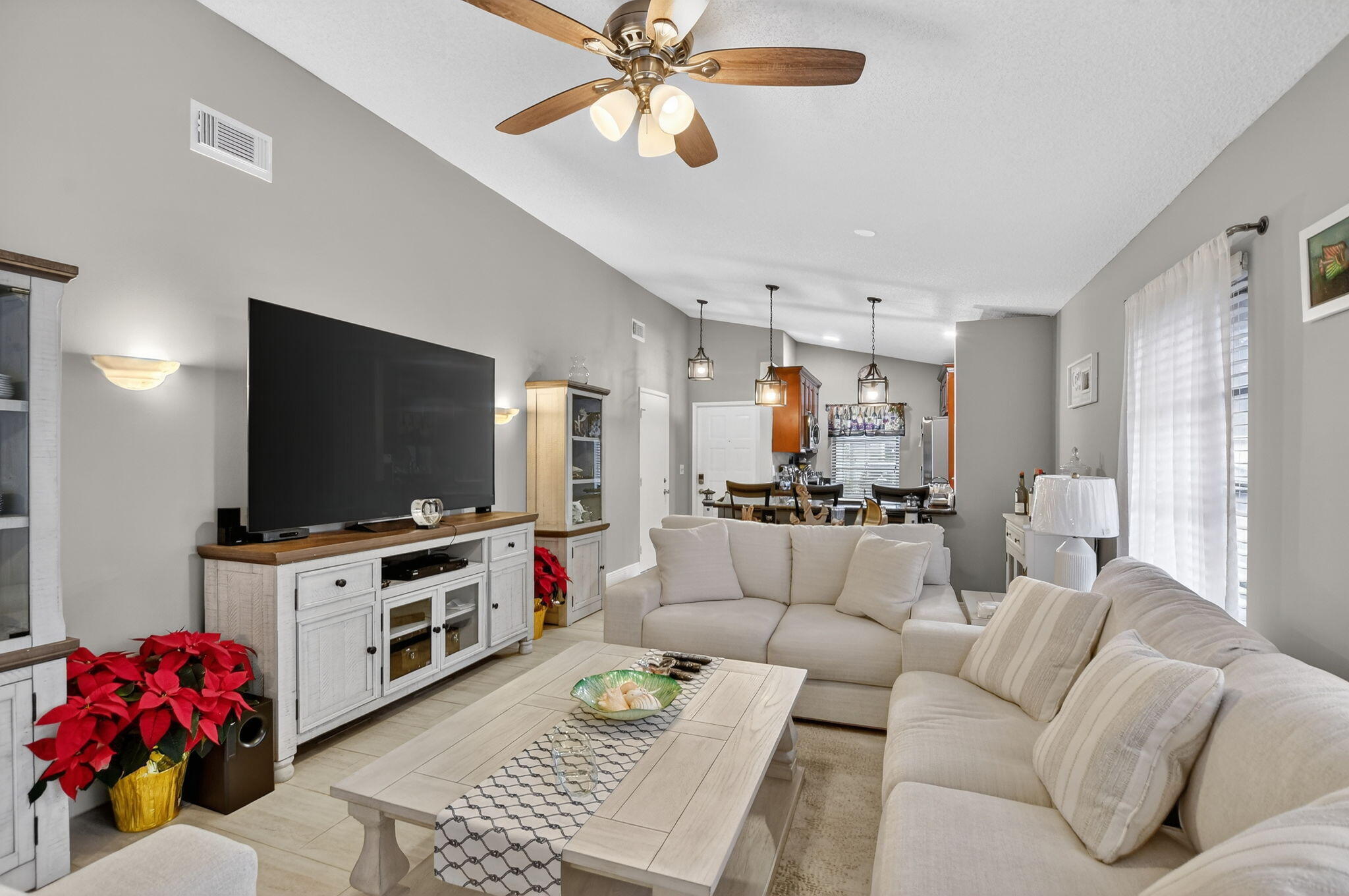 WHISPER WALK SEC C CONDO - Residential