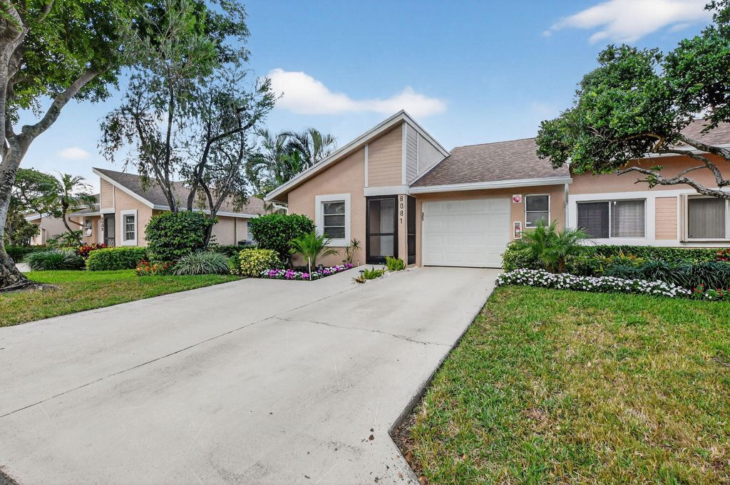 Photo of 8081 Springtree Road, Boca Raton, FL 33496 (MLS # B26008048)