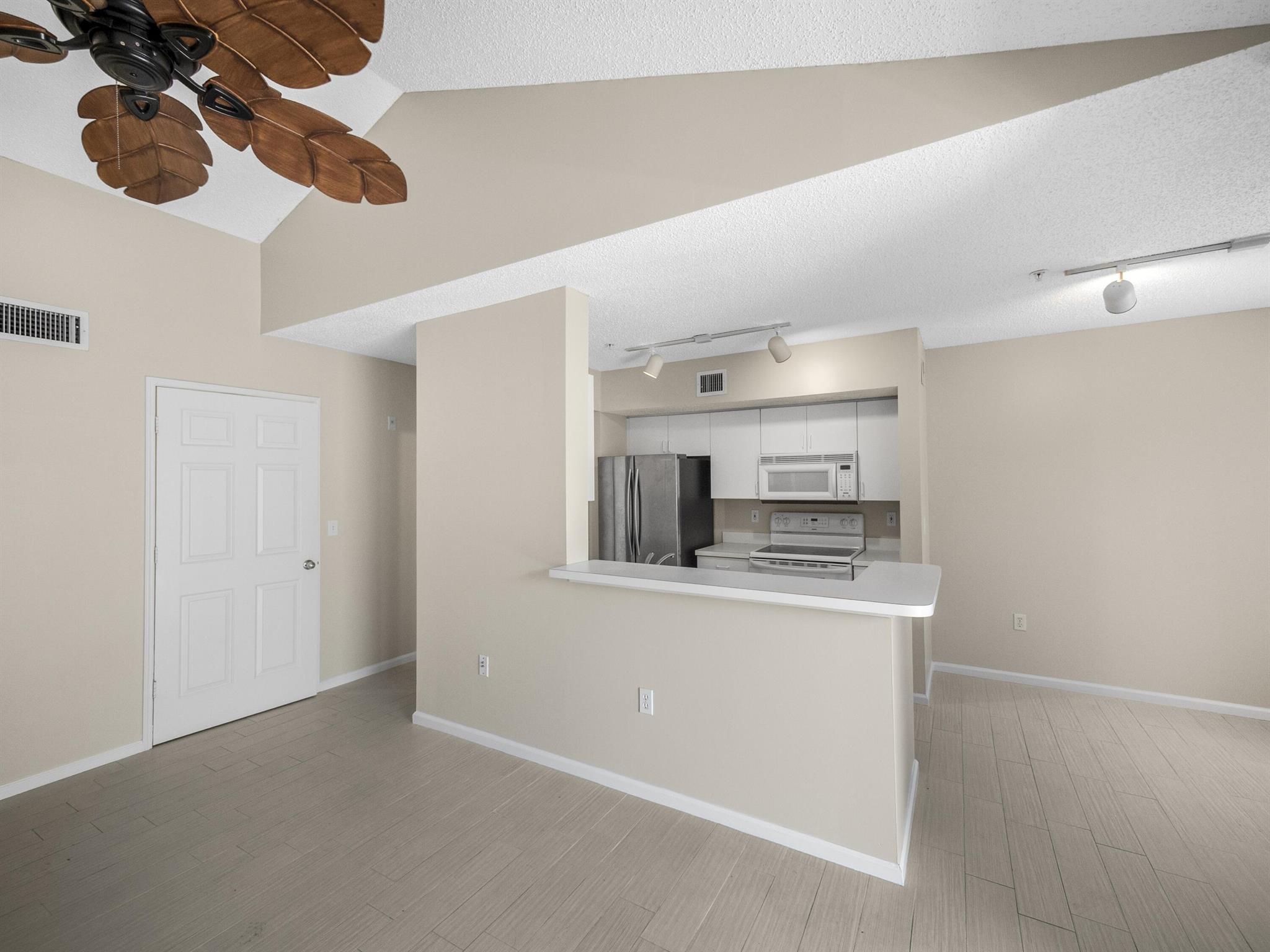 284 Village Boulevard 9309