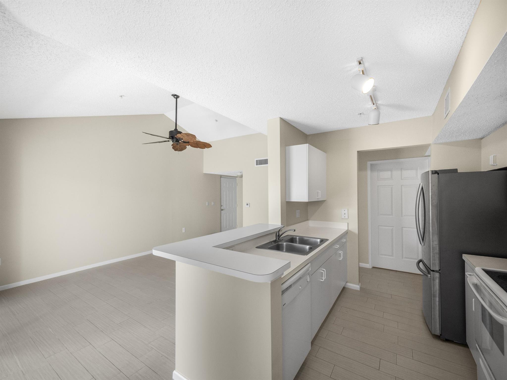 284 Village Boulevard 9309