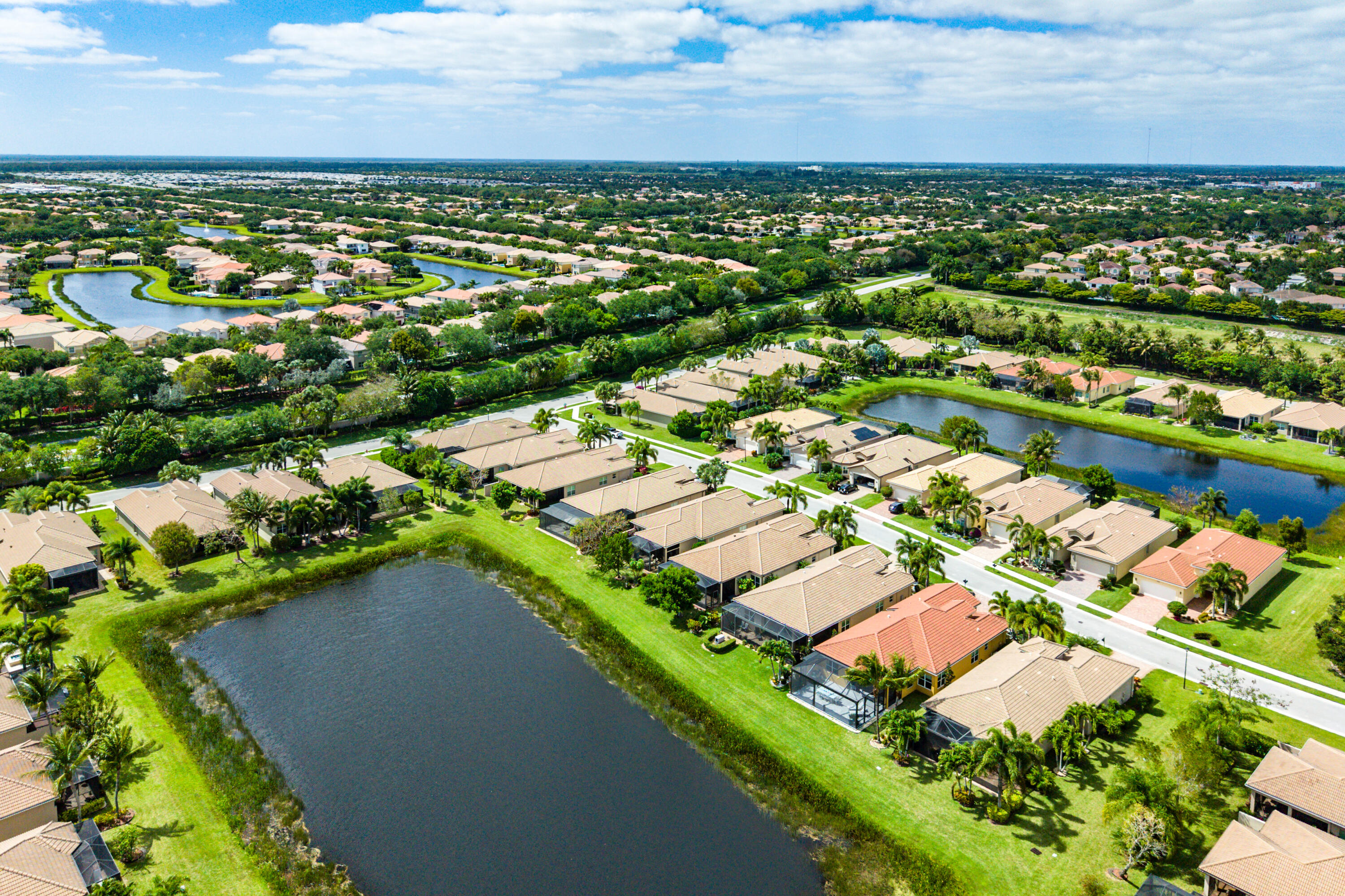 Valencia Cove - Residential