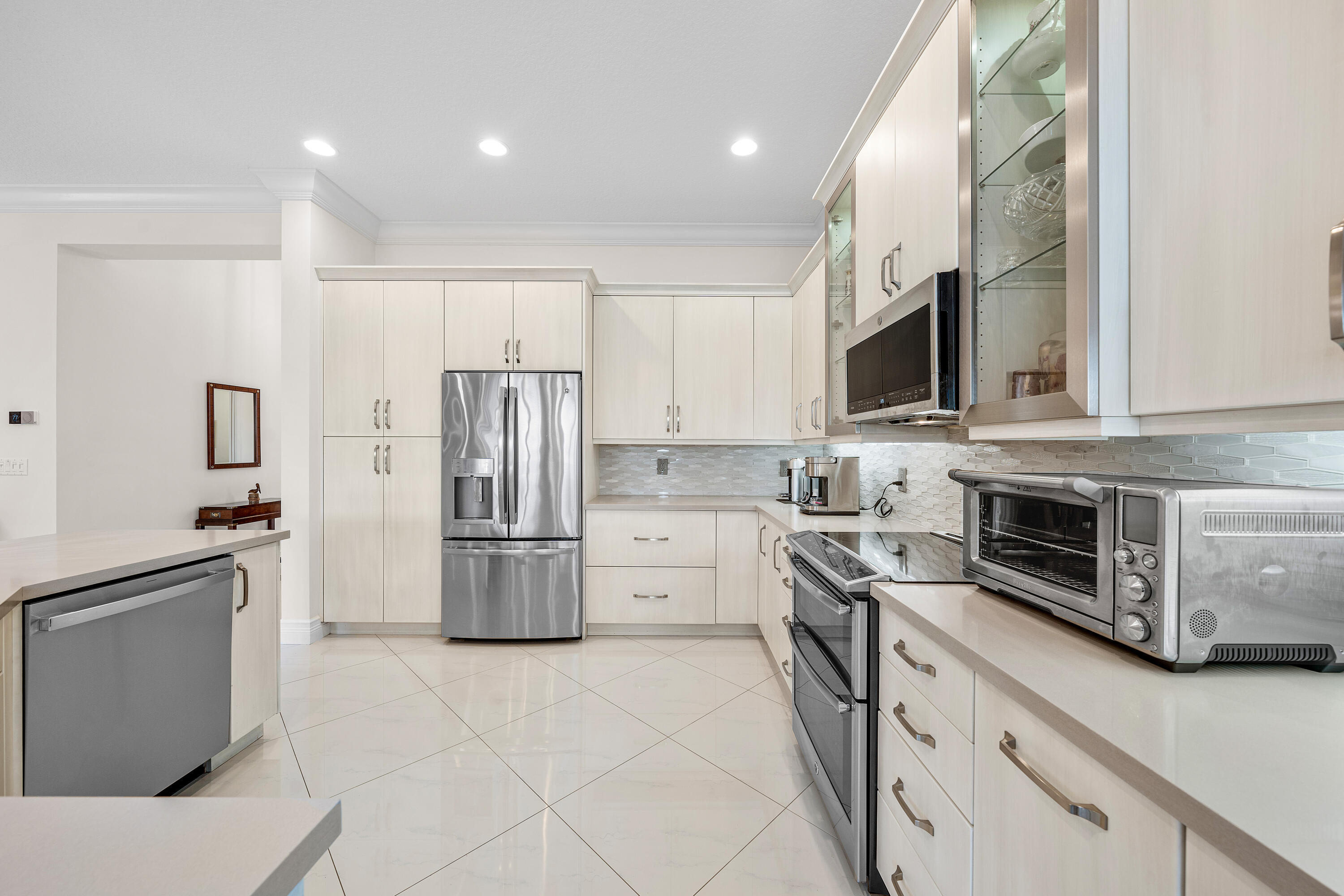 Valencia Cove - Residential