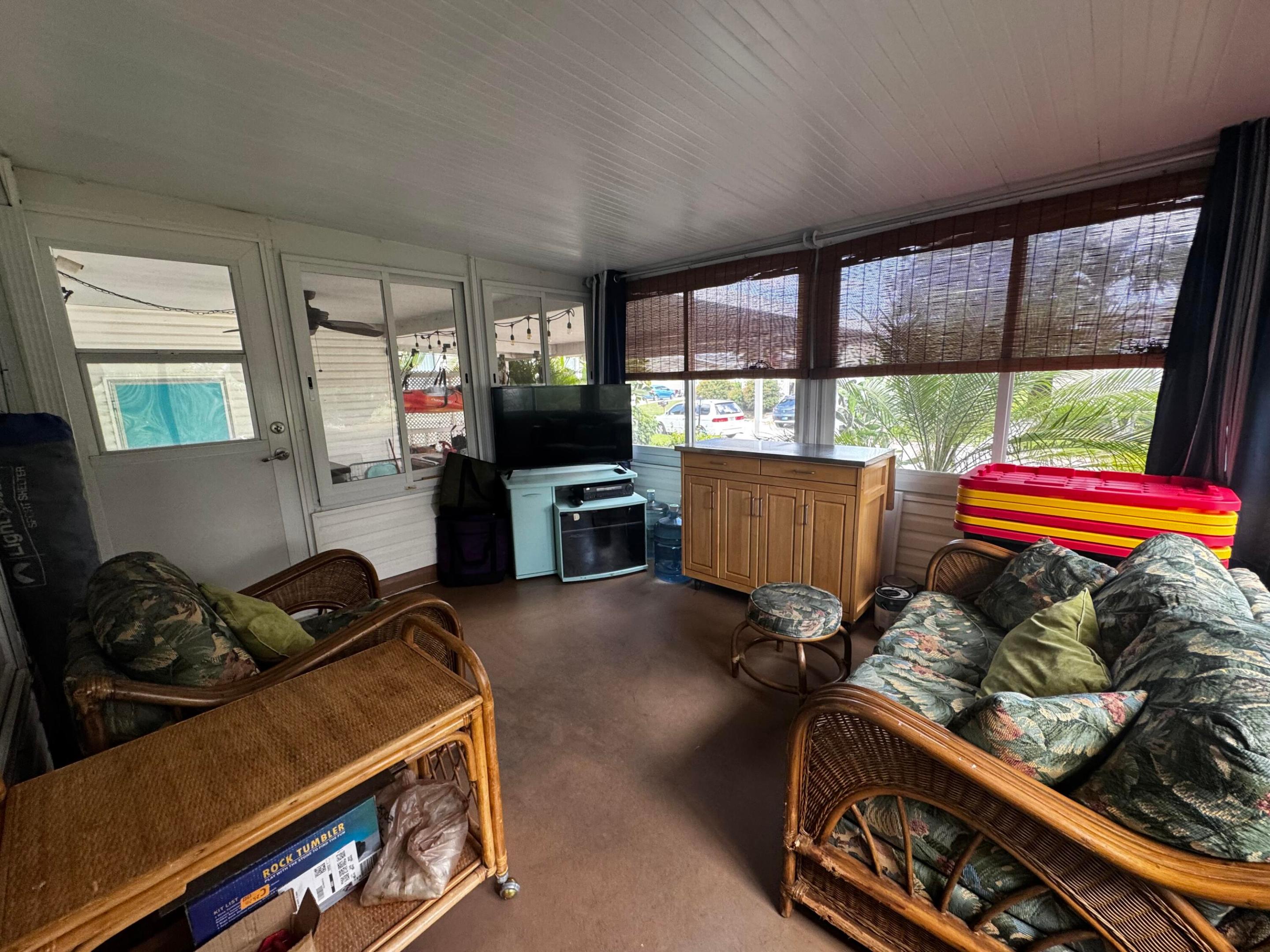 4081 4th Court