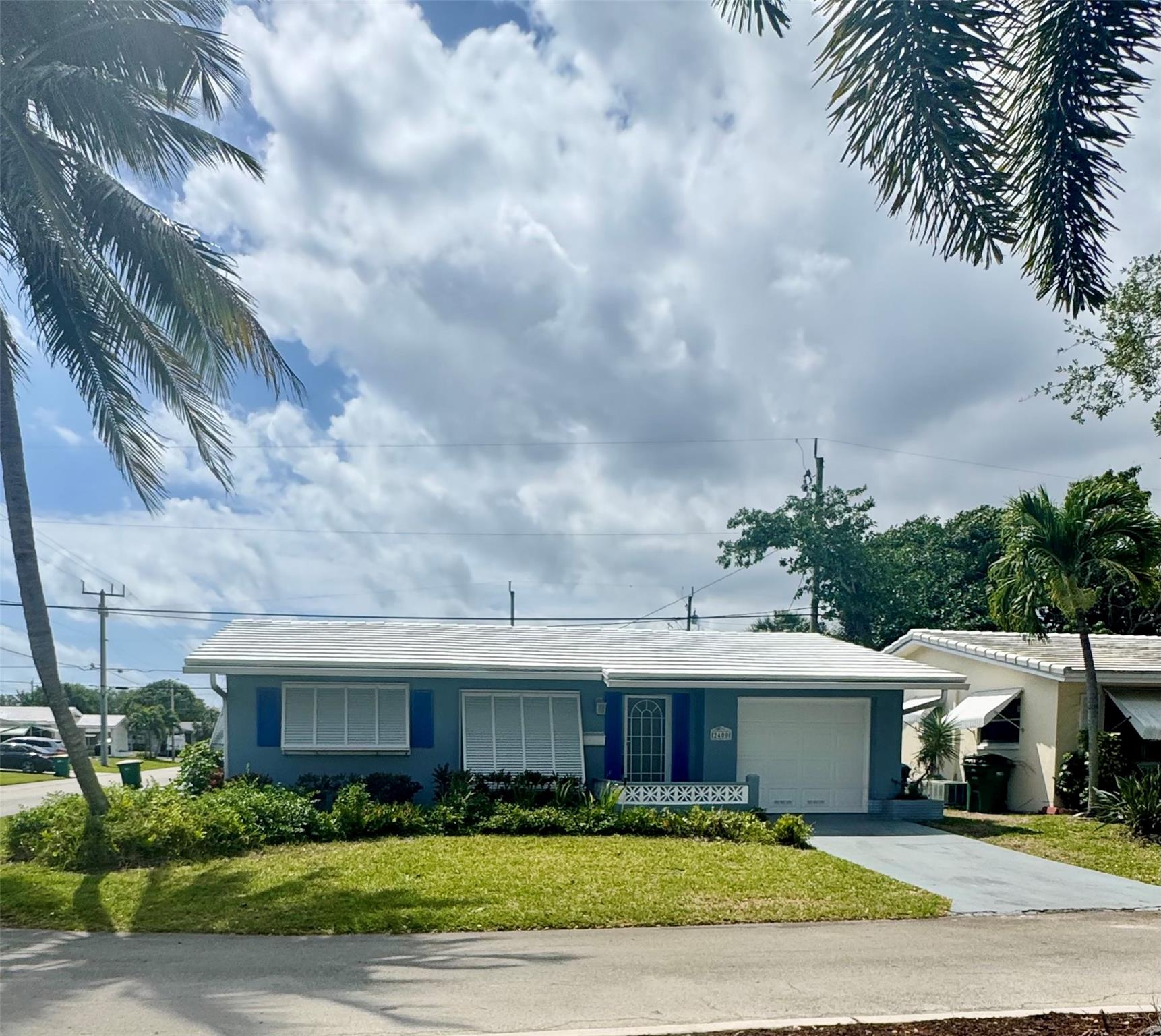 Tamarac Lakes North 3rd S - Residential
