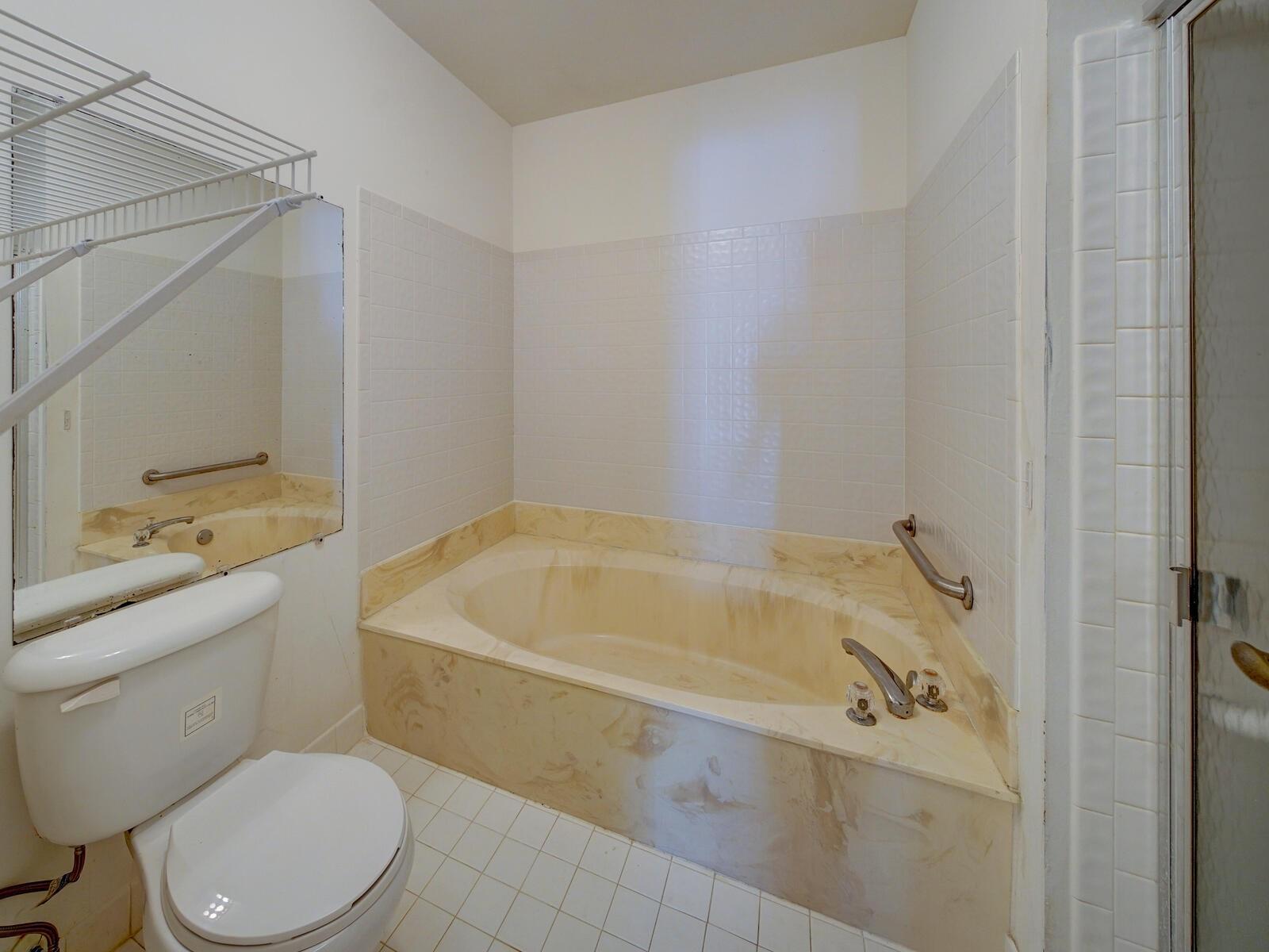 SAWGRASS ESTATES - Residential