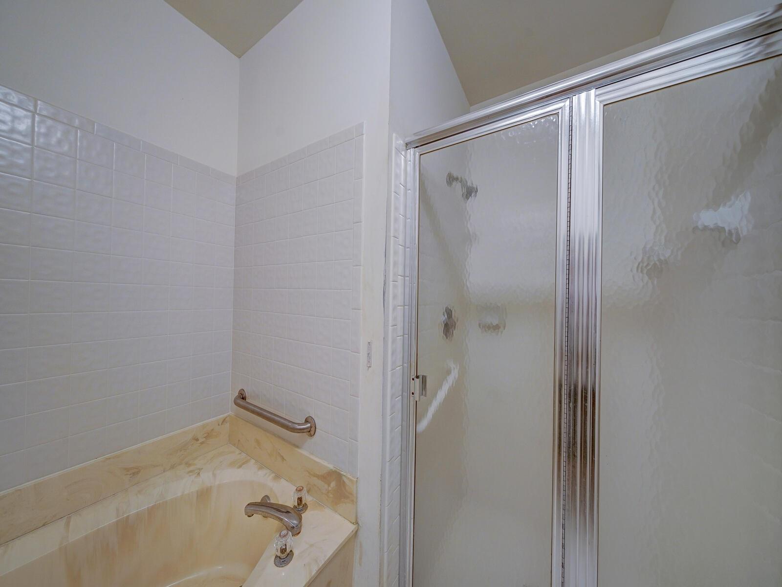 SAWGRASS ESTATES - Residential