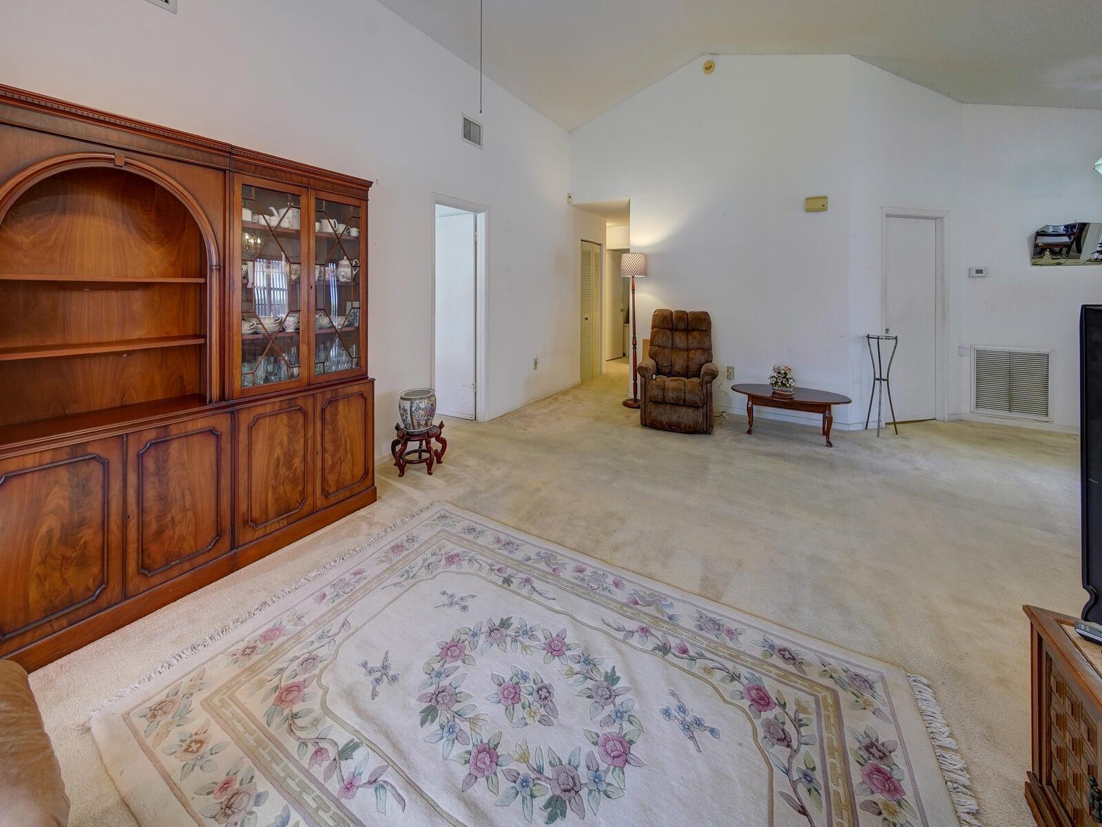 SAWGRASS ESTATES - Residential