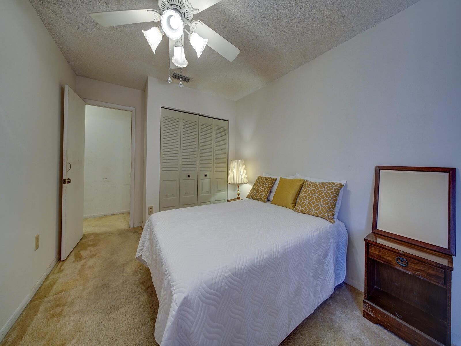 SAWGRASS ESTATES - Residential