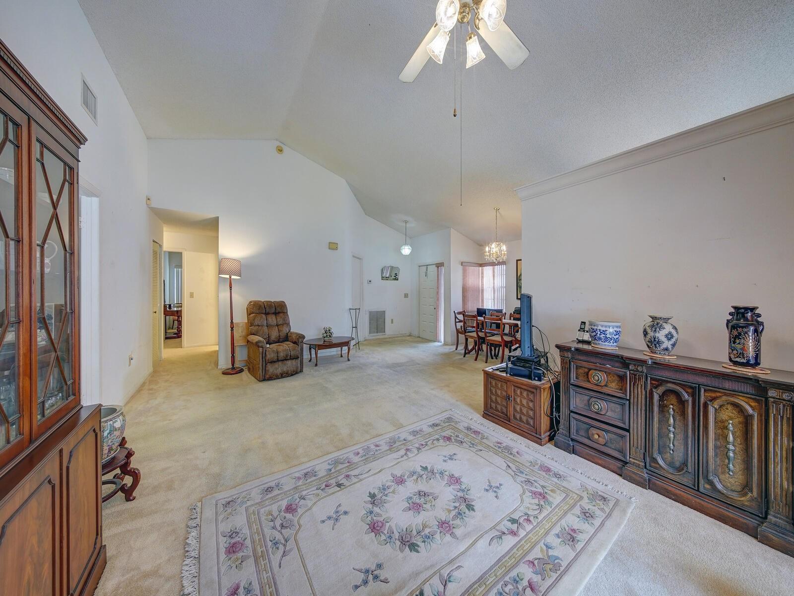 SAWGRASS ESTATES - Residential