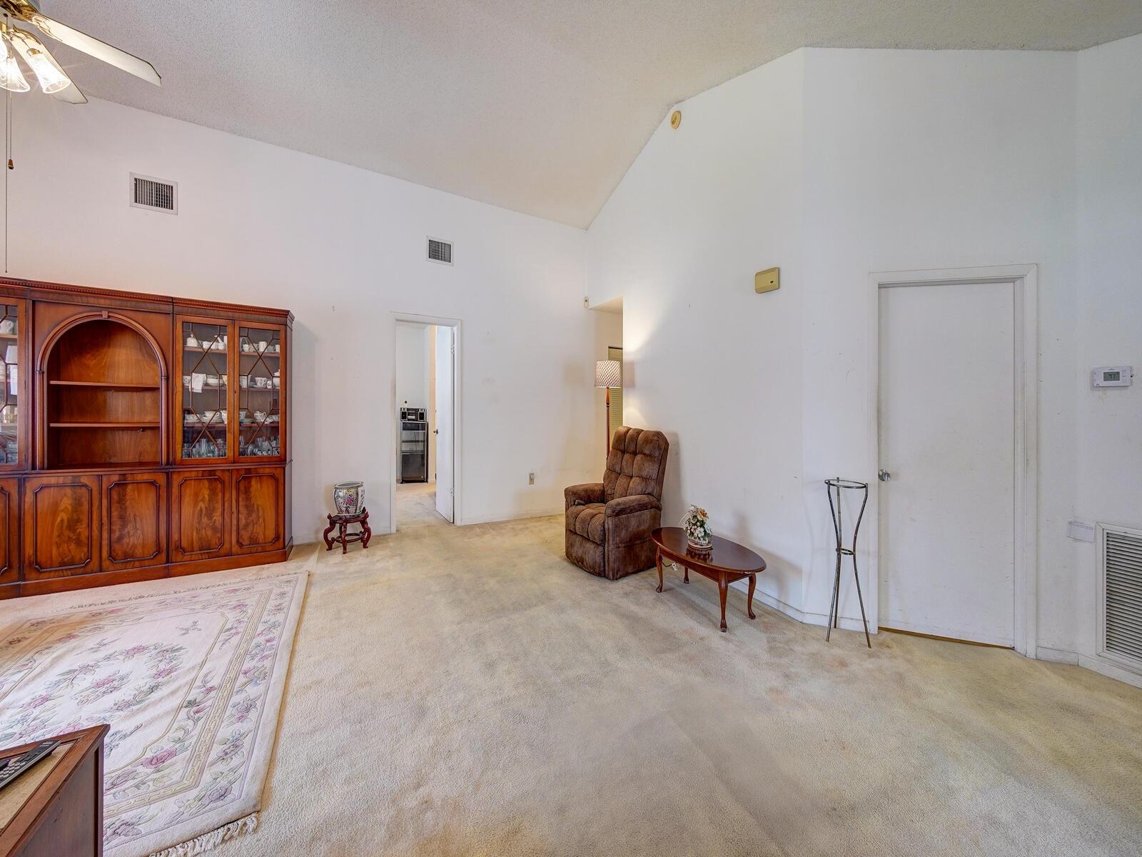 SAWGRASS ESTATES - Residential