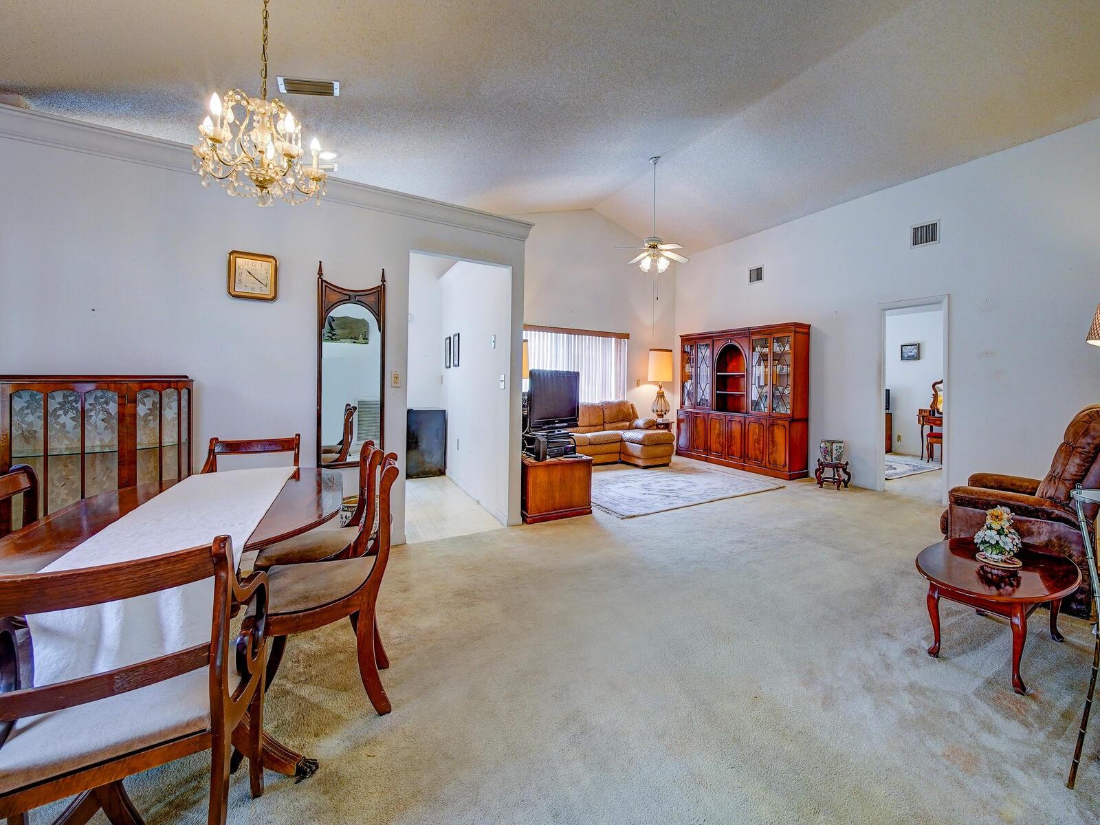 SAWGRASS ESTATES - Residential