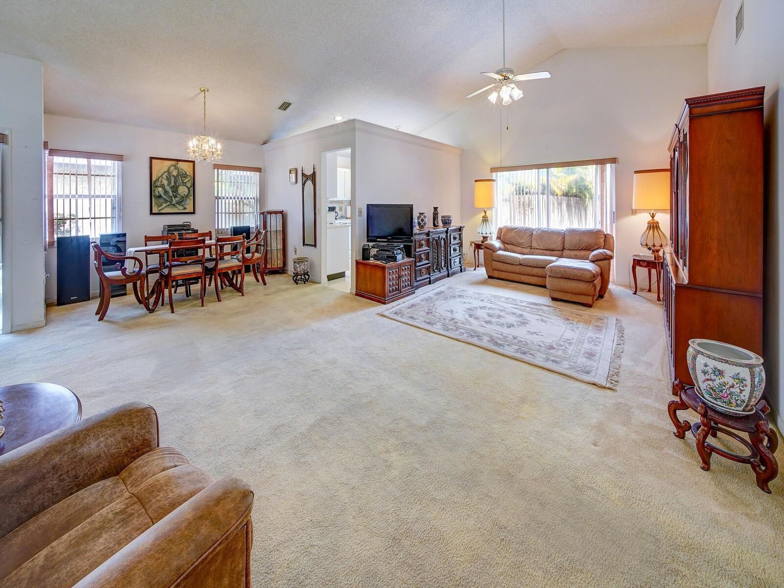 SAWGRASS ESTATES - Residential