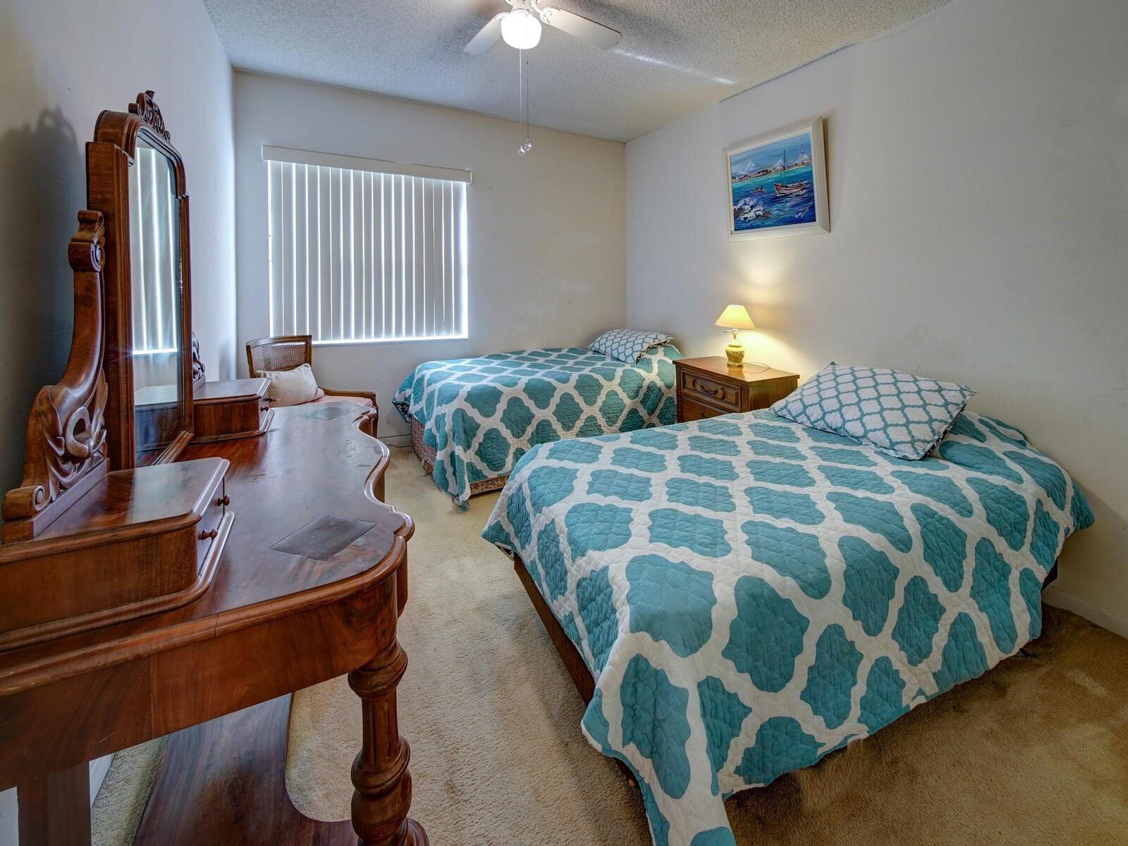 SAWGRASS ESTATES - Residential