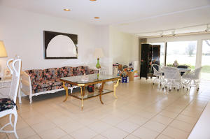 FOUNTAINS OF PALM BEACH - Residential