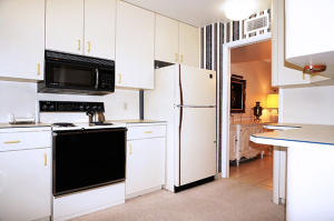 FOUNTAINS OF PALM BEACH - Residential