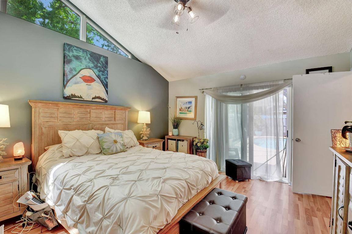 BARRWOOD - Residential