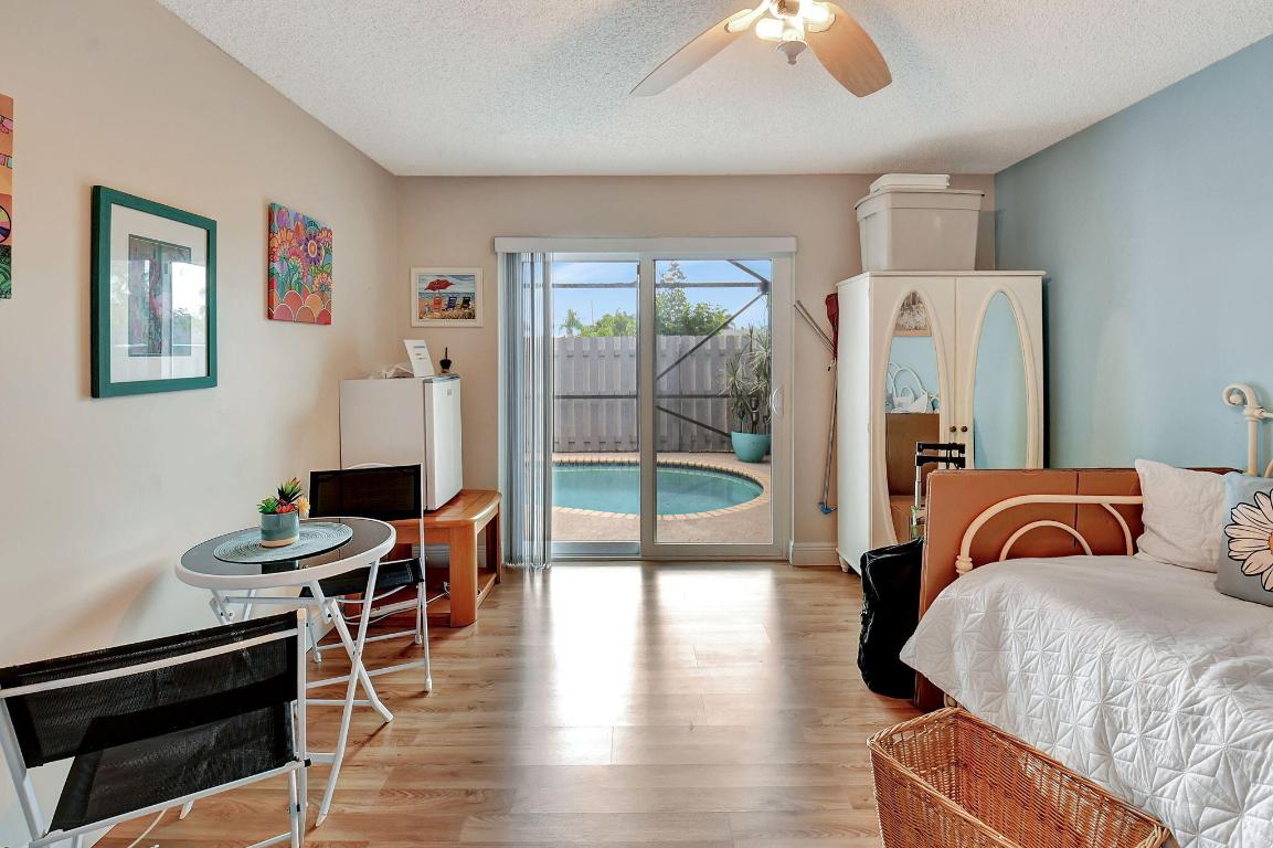 BARRWOOD - Residential