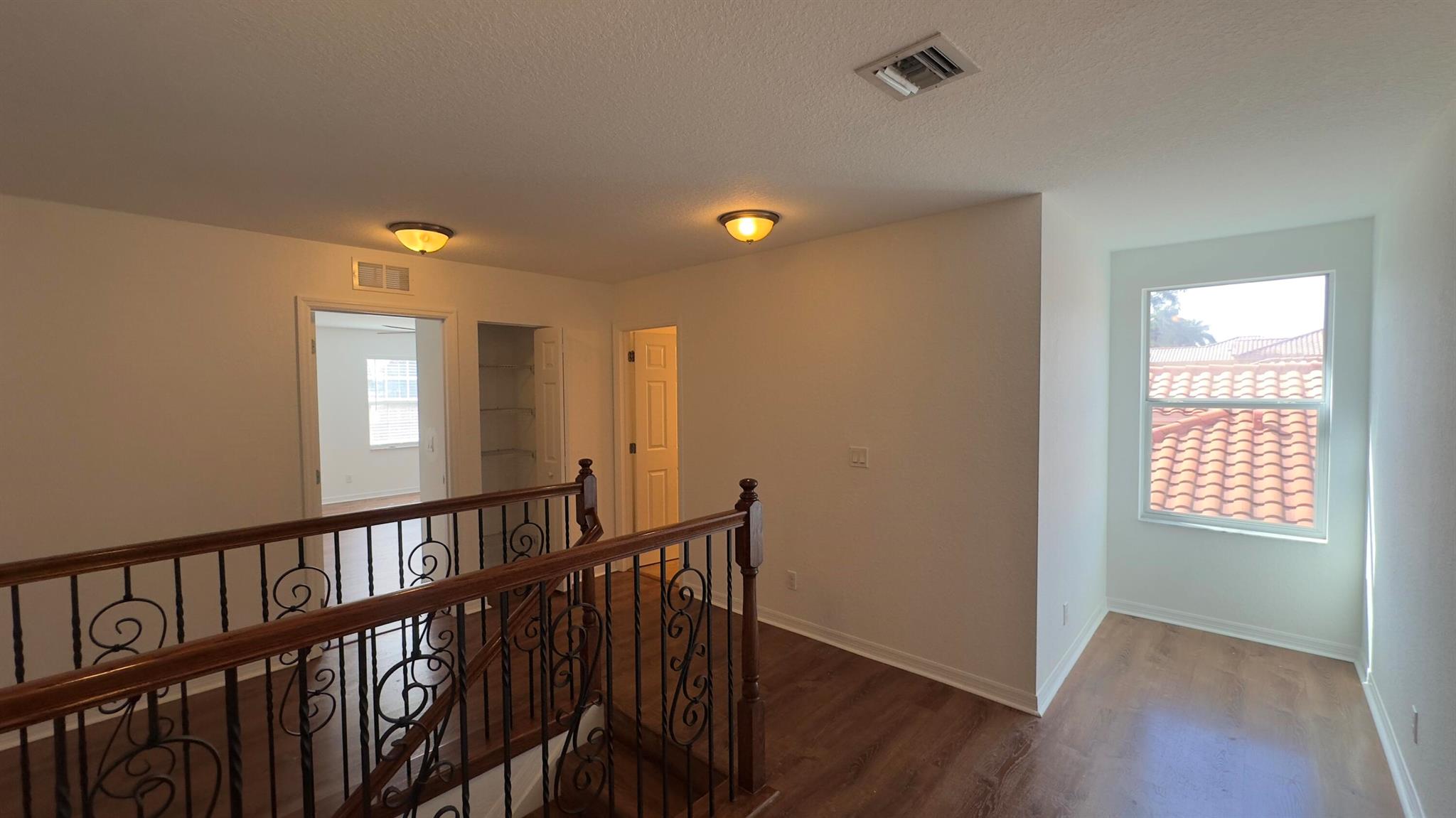 OAKMONT ESTATES PUD - Residential Lease