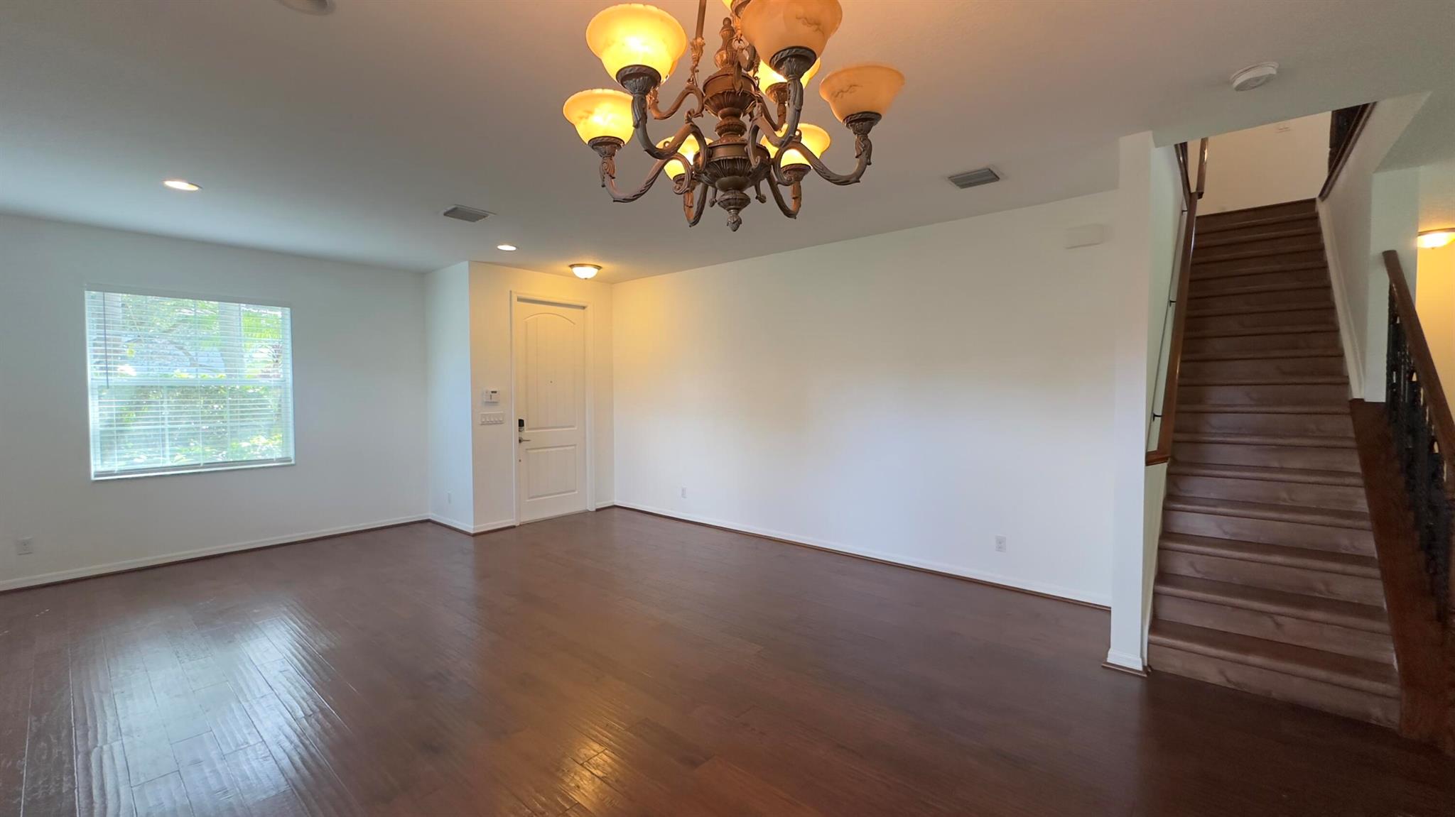 OAKMONT ESTATES PUD - Residential Lease