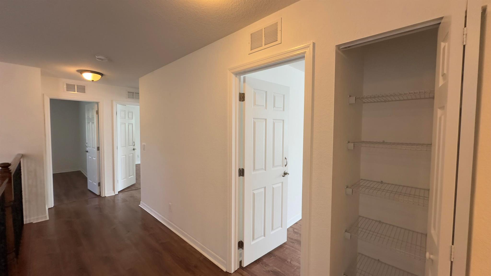 OAKMONT ESTATES PUD - Residential Lease